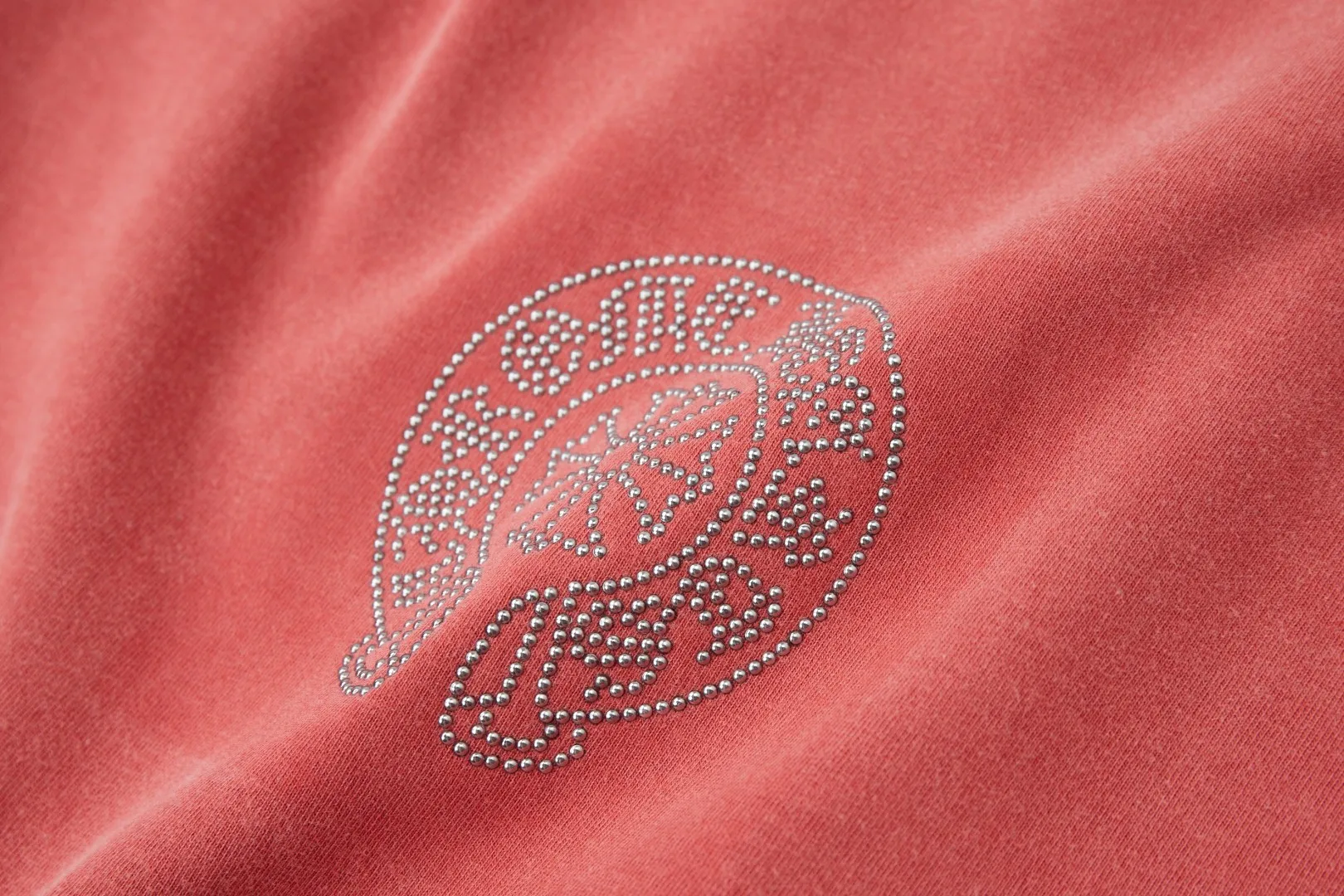 🅿️230 ✨CH✨🆕25SS spring and summer new style ✝Fresh rhinestone short sleeves Light luxury essential item for daily commuting for men and women Correct version Welcome to compare Detailed features · 280g 100% pure cotton double yarn jersey fabric · Custom dyed in the same vat, special thickened 32 count double-ply 1X1 thread · Imported Australian pearlescent diamonds✝patterns➕hardware nuts are stamped at high temperature. Ready-made garments are dyed, then faded, fried snowflakes and frayed, then washed to make them look old. General washing improves the effect · Double-needle stitching and seam-crossing process · Original main mark washed tag brand moisture-proof paper packaging Color: black/gray/orange/blue Size: S/M/L/XL